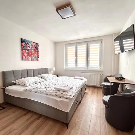 Apartmanovy Nad Rekou * Kadaň