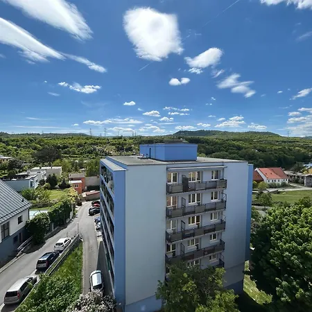 Apartmanovy Nad Rekou *